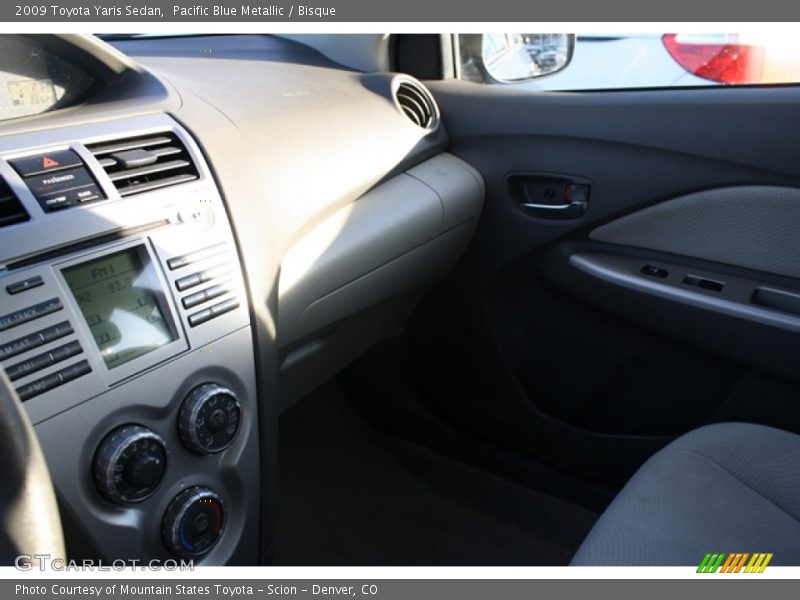 Pacific Blue Metallic / Bisque 2009 Toyota Yaris Sedan