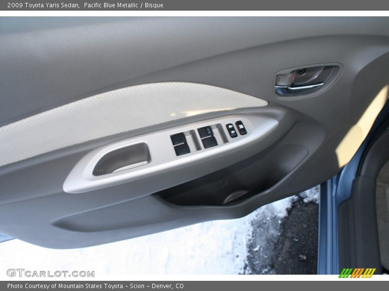 Pacific Blue Metallic / Bisque 2009 Toyota Yaris Sedan