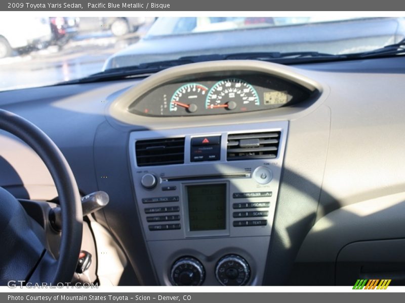 Pacific Blue Metallic / Bisque 2009 Toyota Yaris Sedan
