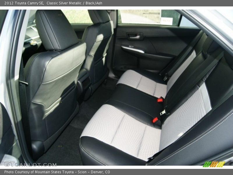 Classic Silver Metallic / Black/Ash 2012 Toyota Camry SE