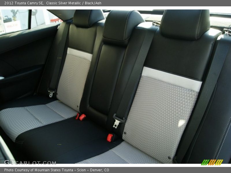 Classic Silver Metallic / Black/Ash 2012 Toyota Camry SE