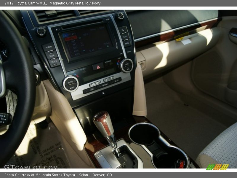Magnetic Gray Metallic / Ivory 2012 Toyota Camry XLE