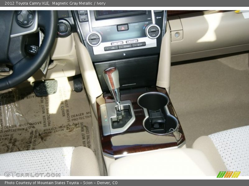 Magnetic Gray Metallic / Ivory 2012 Toyota Camry XLE