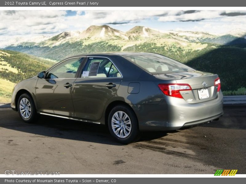 Cypress Green Pearl / Ivory 2012 Toyota Camry LE