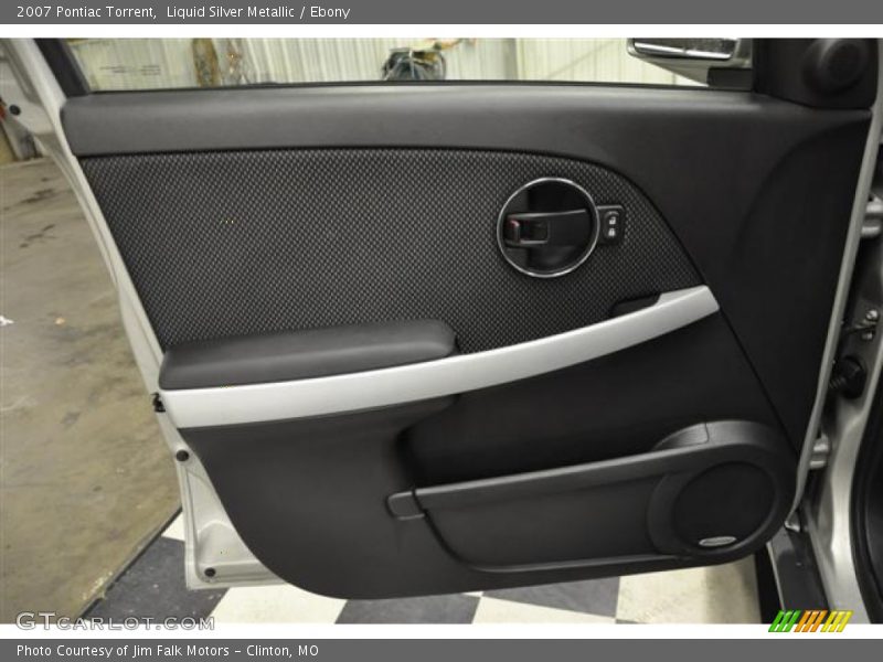 Liquid Silver Metallic / Ebony 2007 Pontiac Torrent