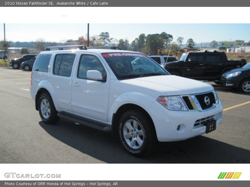 Avalanche White / Cafe Latte 2010 Nissan Pathfinder SE