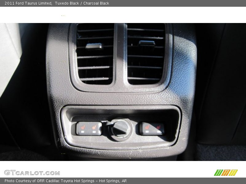 Tuxedo Black / Charcoal Black 2011 Ford Taurus Limited