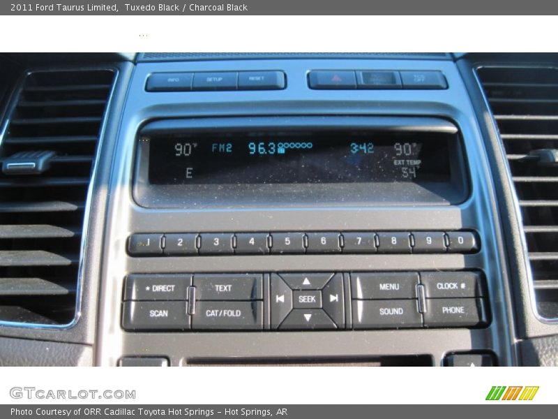 Tuxedo Black / Charcoal Black 2011 Ford Taurus Limited