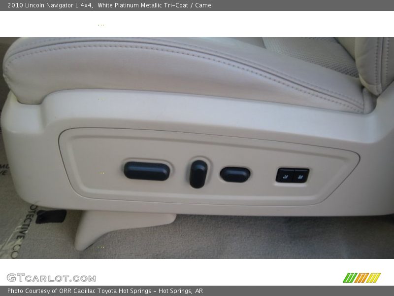White Platinum Metallic Tri-Coat / Camel 2010 Lincoln Navigator L 4x4