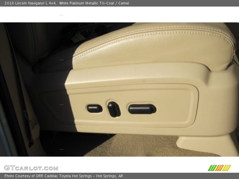 White Platinum Metallic Tri-Coat / Camel 2010 Lincoln Navigator L 4x4
