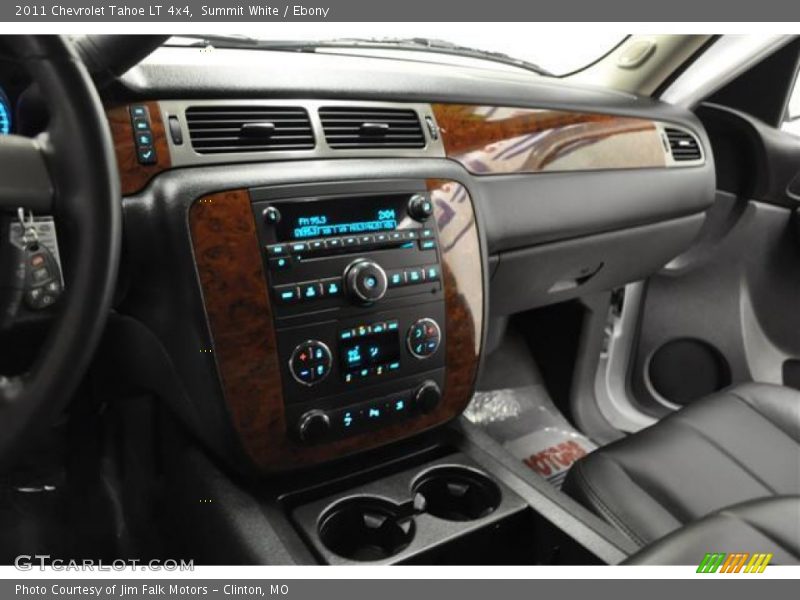 Summit White / Ebony 2011 Chevrolet Tahoe LT 4x4