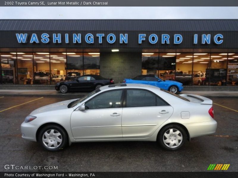 Lunar Mist Metallic / Dark Charcoal 2002 Toyota Camry SE