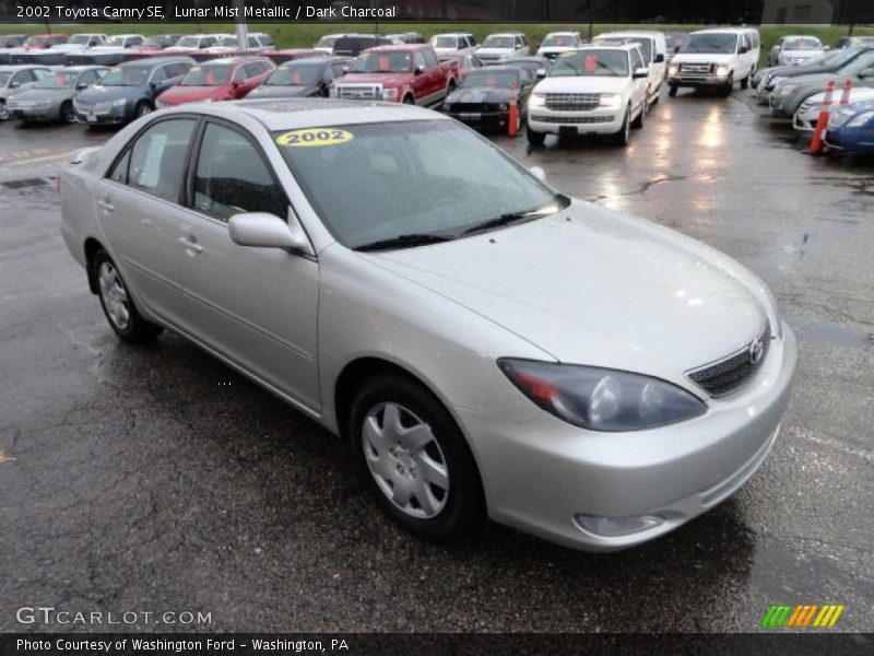 Lunar Mist Metallic / Dark Charcoal 2002 Toyota Camry SE