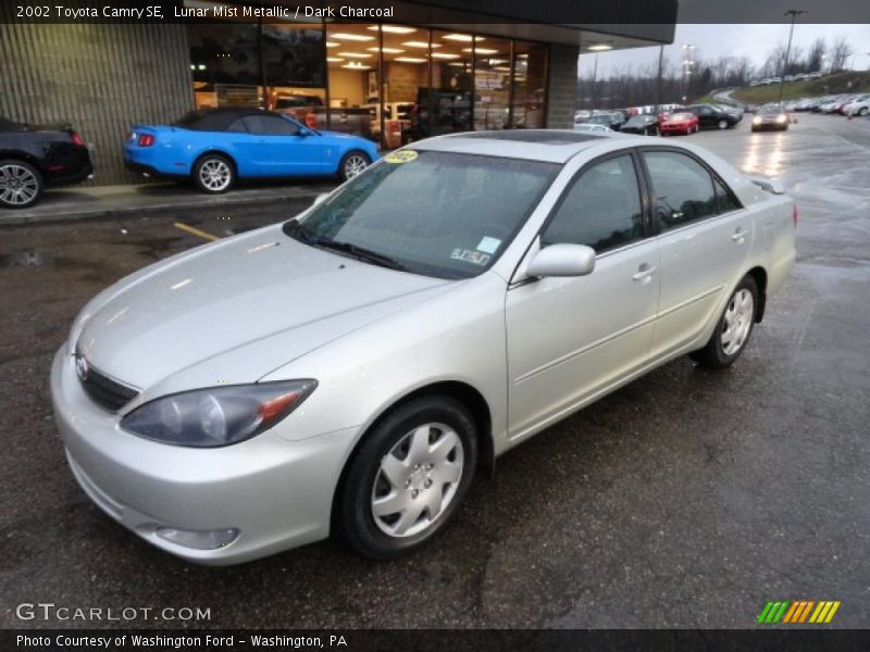 Lunar Mist Metallic / Dark Charcoal 2002 Toyota Camry SE