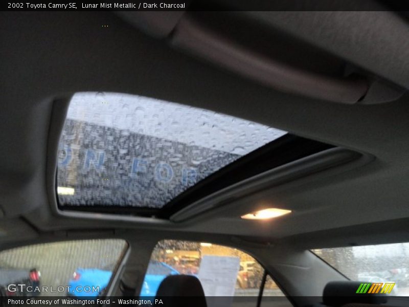 Lunar Mist Metallic / Dark Charcoal 2002 Toyota Camry SE