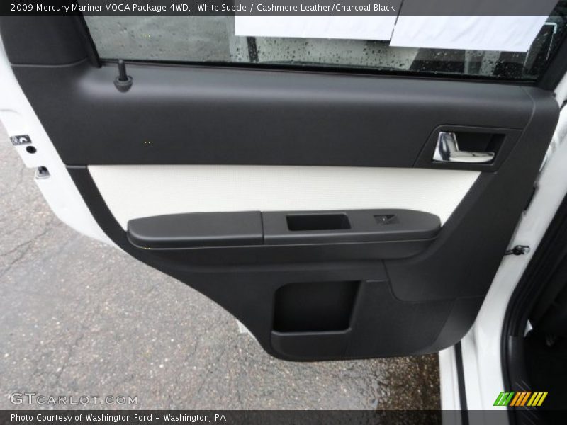 Door Panel of 2009 Mariner VOGA Package 4WD