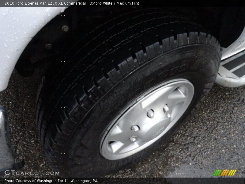 Oxford White / Medium Flint 2010 Ford E Series Van E250 XL Commericial