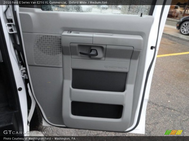 Oxford White / Medium Flint 2010 Ford E Series Van E250 XL Commericial
