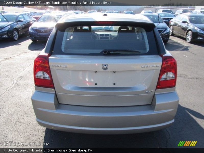 Light Sandstone Metallic / Pastel Pebble Beige 2009 Dodge Caliber SXT