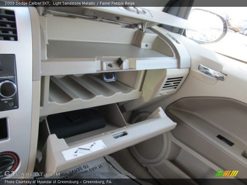Light Sandstone Metallic / Pastel Pebble Beige 2009 Dodge Caliber SXT