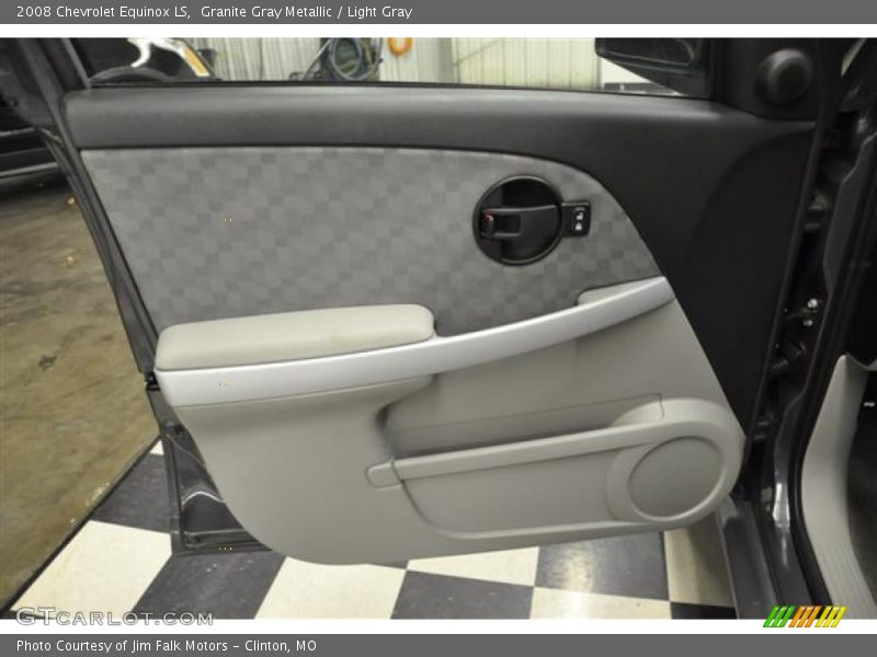 Granite Gray Metallic / Light Gray 2008 Chevrolet Equinox LS
