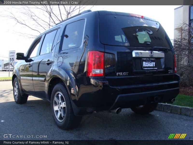 Formal Black / Gray 2009 Honda Pilot Touring 4WD