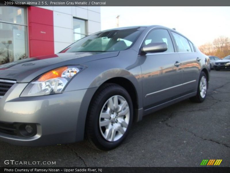 Precision Gray Metallic / Charcoal 2009 Nissan Altima 2.5 S