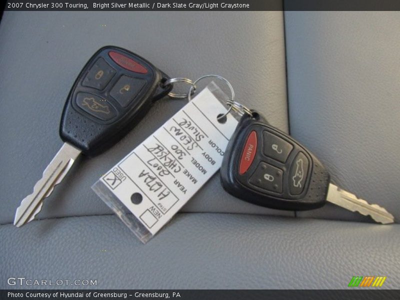 Bright Silver Metallic / Dark Slate Gray/Light Graystone 2007 Chrysler 300 Touring