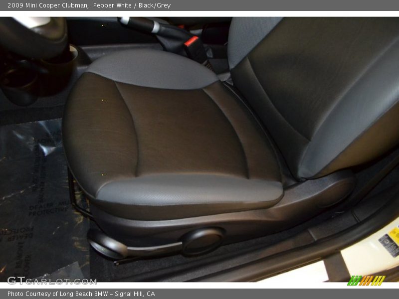 Pepper White / Black/Grey 2009 Mini Cooper Clubman