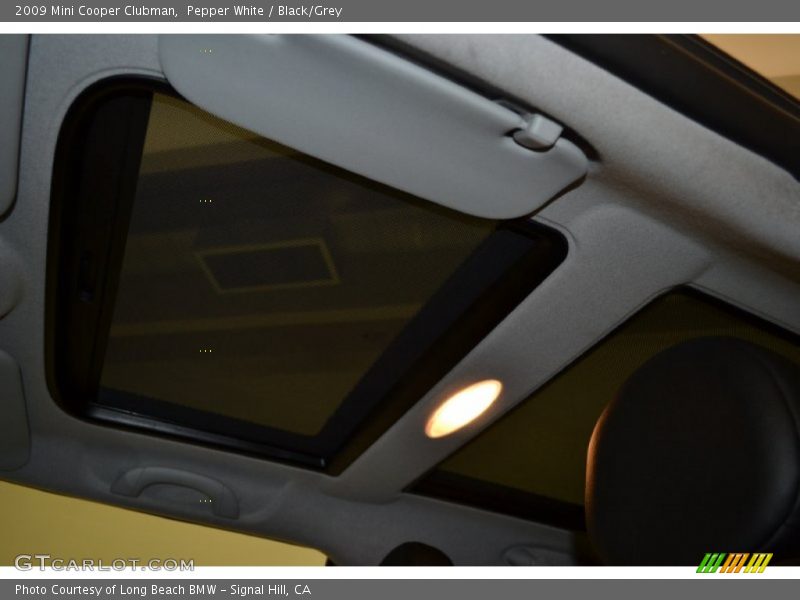 Pepper White / Black/Grey 2009 Mini Cooper Clubman