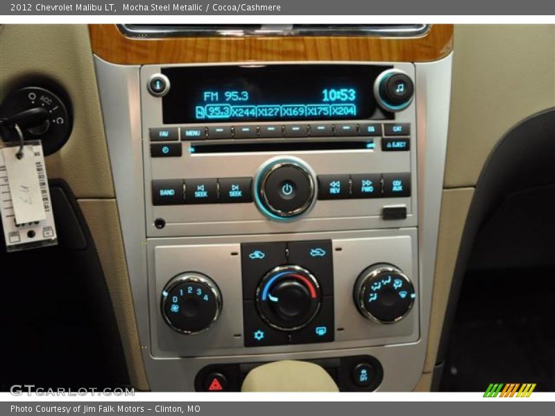 Controls of 2012 Malibu LT