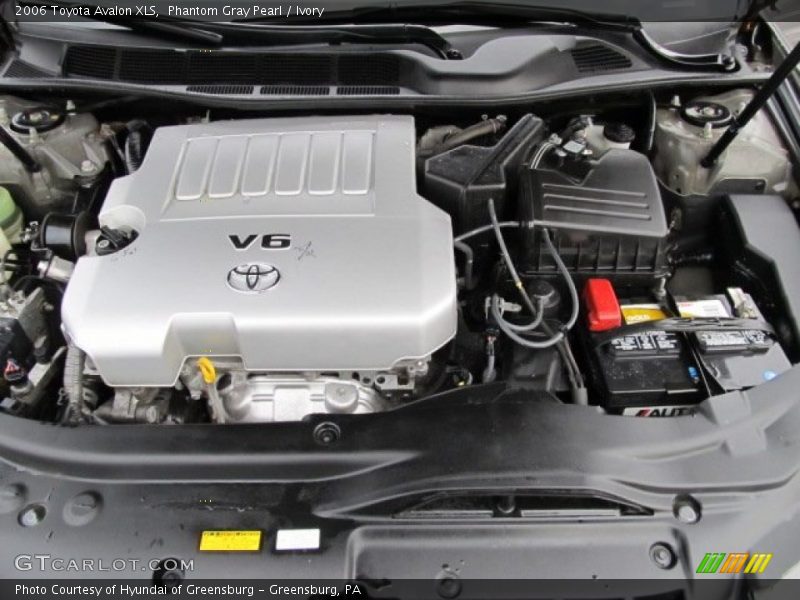Phantom Gray Pearl / Ivory 2006 Toyota Avalon XLS