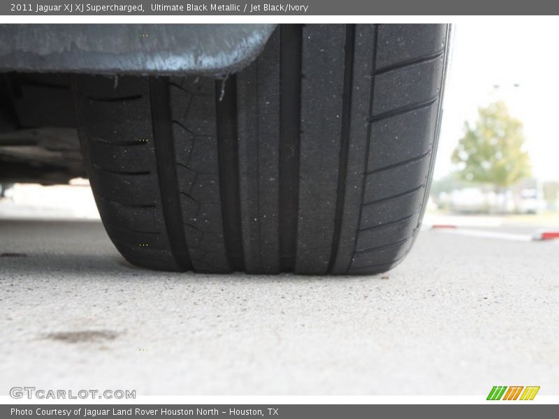 Ultimate Black Metallic / Jet Black/Ivory 2011 Jaguar XJ XJ Supercharged