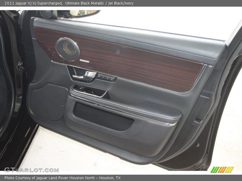 Ultimate Black Metallic / Jet Black/Ivory 2011 Jaguar XJ XJ Supercharged