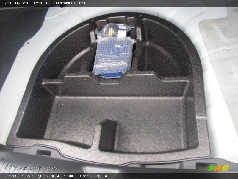 Pearl White / Beige 2011 Hyundai Elantra GLS