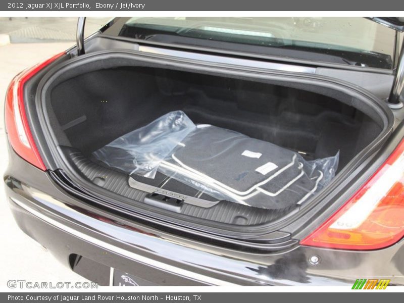  2012 XJ XJL Portfolio Trunk