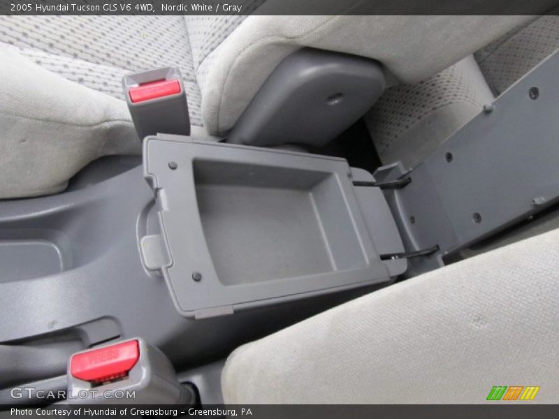 Nordic White / Gray 2005 Hyundai Tucson GLS V6 4WD