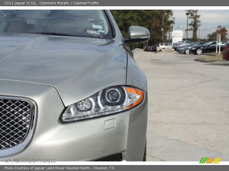 Cashmere Metallic / Cashew/Truffle 2011 Jaguar XJ XJL