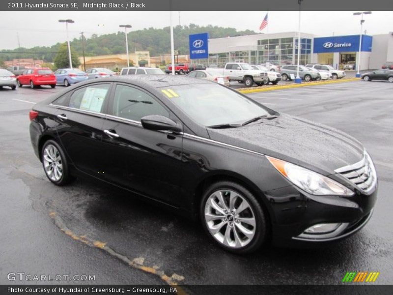 Midnight Black / Black 2011 Hyundai Sonata SE
