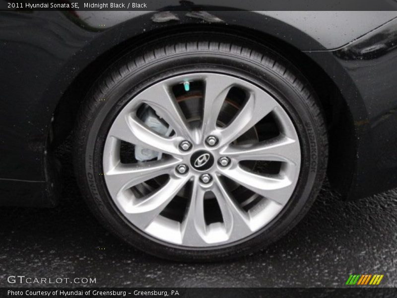 Midnight Black / Black 2011 Hyundai Sonata SE