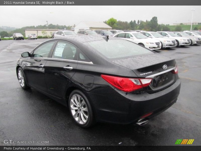 Midnight Black / Black 2011 Hyundai Sonata SE