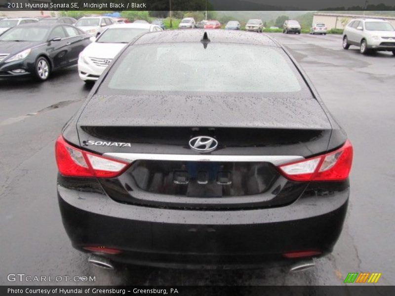 Midnight Black / Black 2011 Hyundai Sonata SE