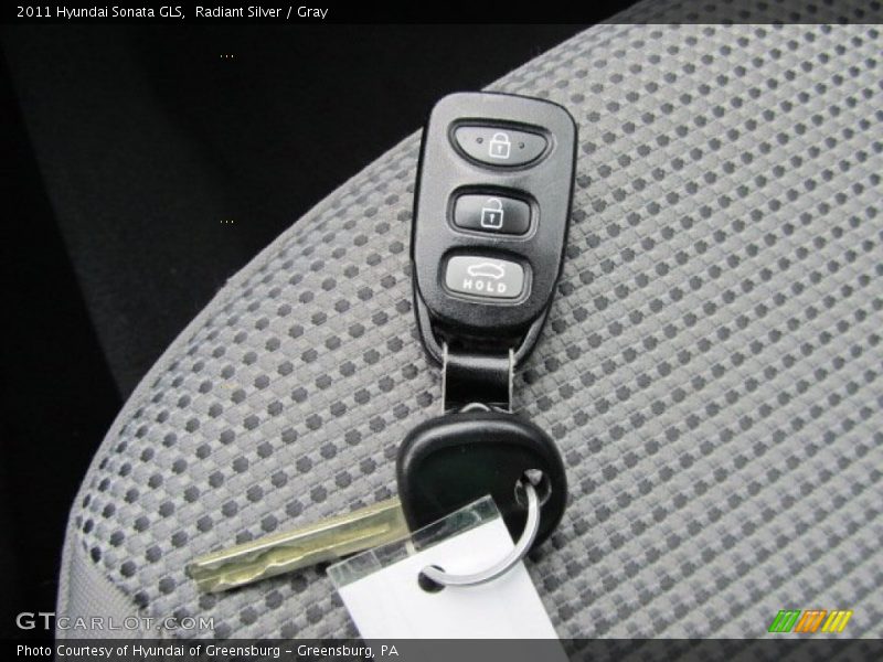 Radiant Silver / Gray 2011 Hyundai Sonata GLS