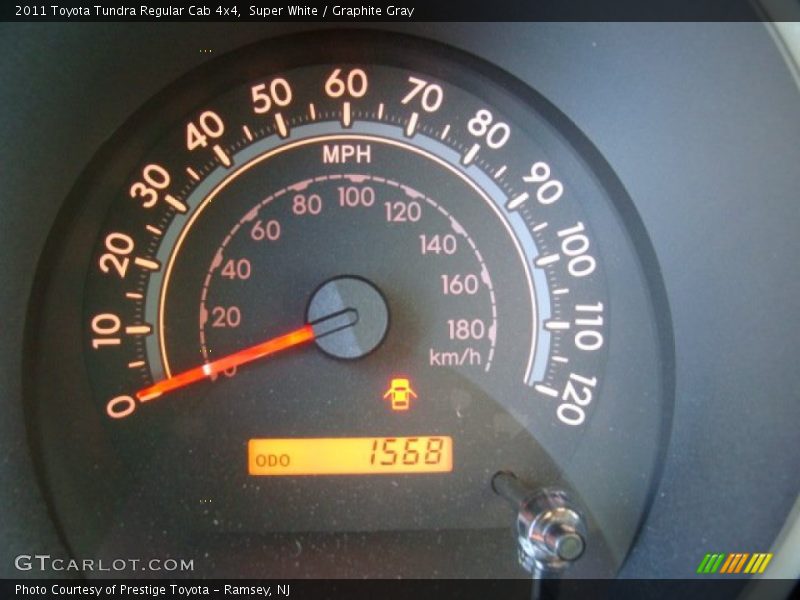 Super White / Graphite Gray 2011 Toyota Tundra Regular Cab 4x4