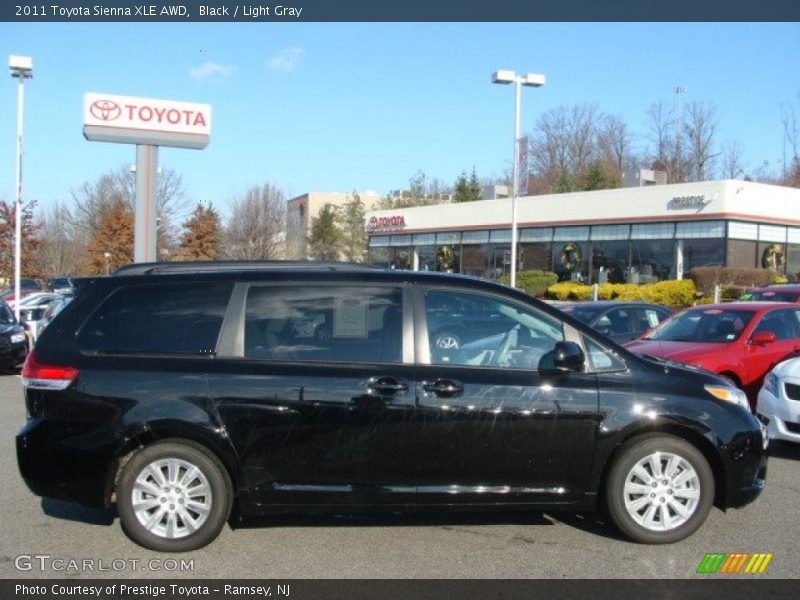 Black / Light Gray 2011 Toyota Sienna XLE AWD