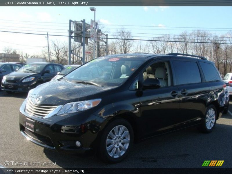 Black / Light Gray 2011 Toyota Sienna XLE AWD