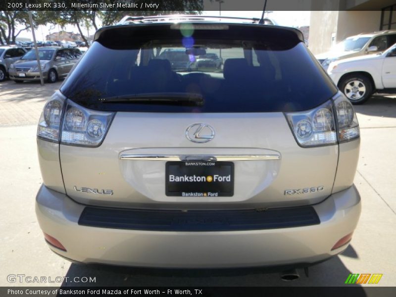 Millenium Silver Metallic / Ivory 2005 Lexus RX 330