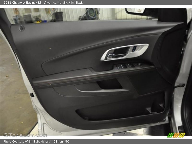 Silver Ice Metallic / Jet Black 2012 Chevrolet Equinox LT