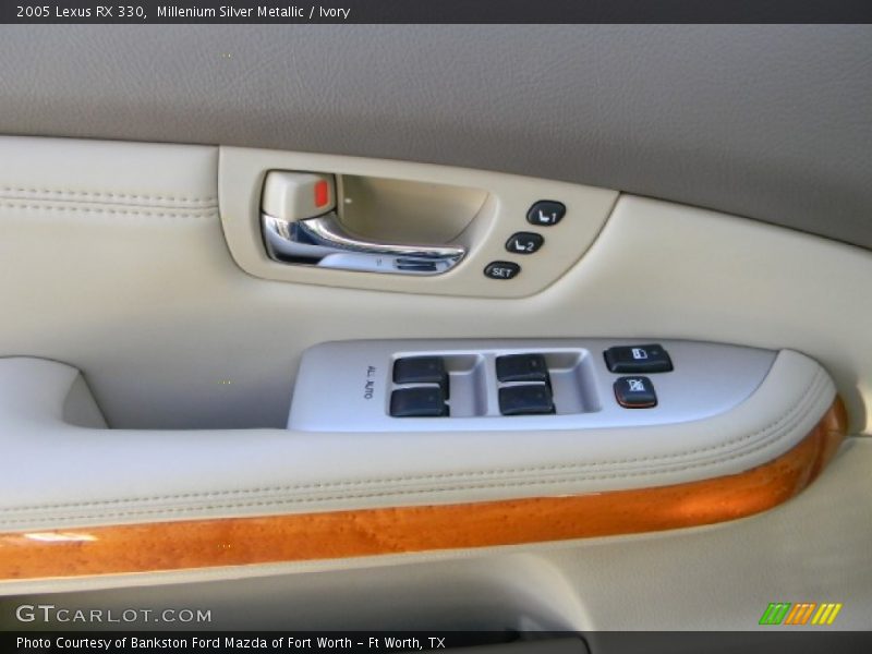Millenium Silver Metallic / Ivory 2005 Lexus RX 330