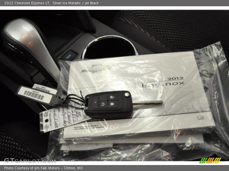 Silver Ice Metallic / Jet Black 2012 Chevrolet Equinox LT